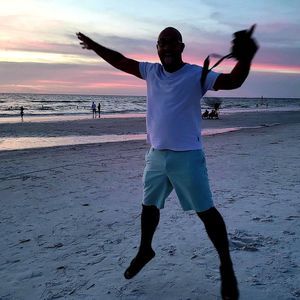 Meet your Posher, Lloyd